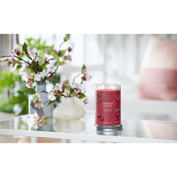 Black Cherry Signature Tumbler Candle ( zrelá čerešňa ) - Vonná sviečka
